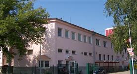 Integrovaná střední škola v Sokolnicích - nátěr fasády CASATI